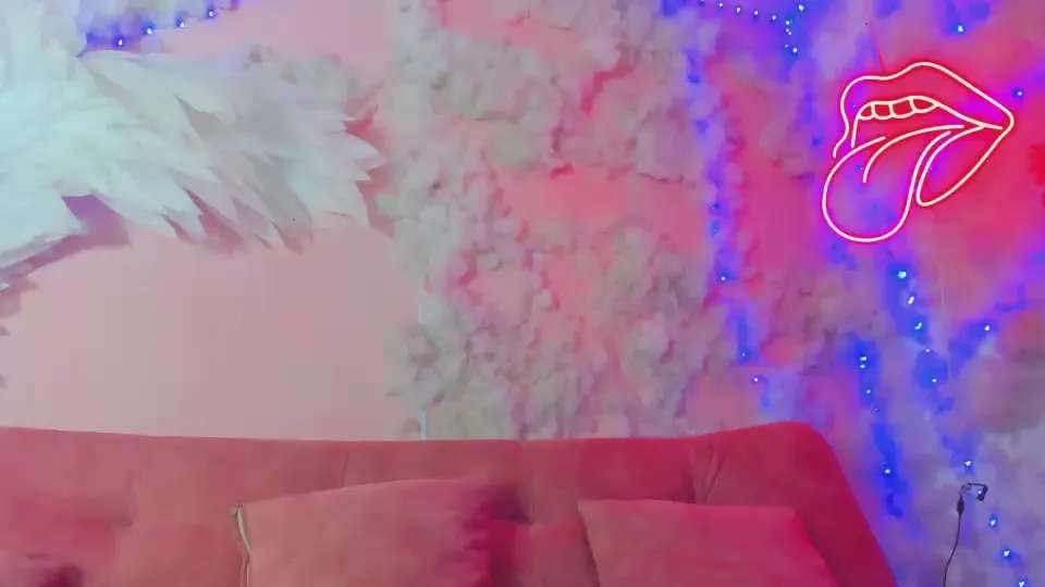 Offline luxy_ary on Cam4