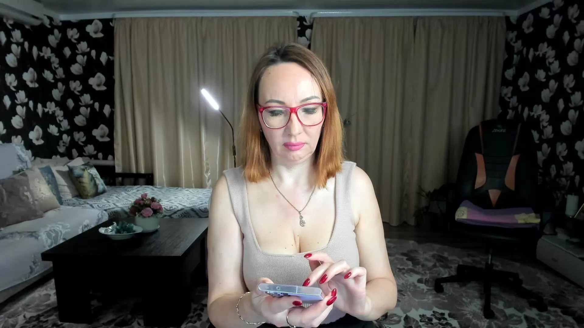 Offline LybovNTV on Cam4