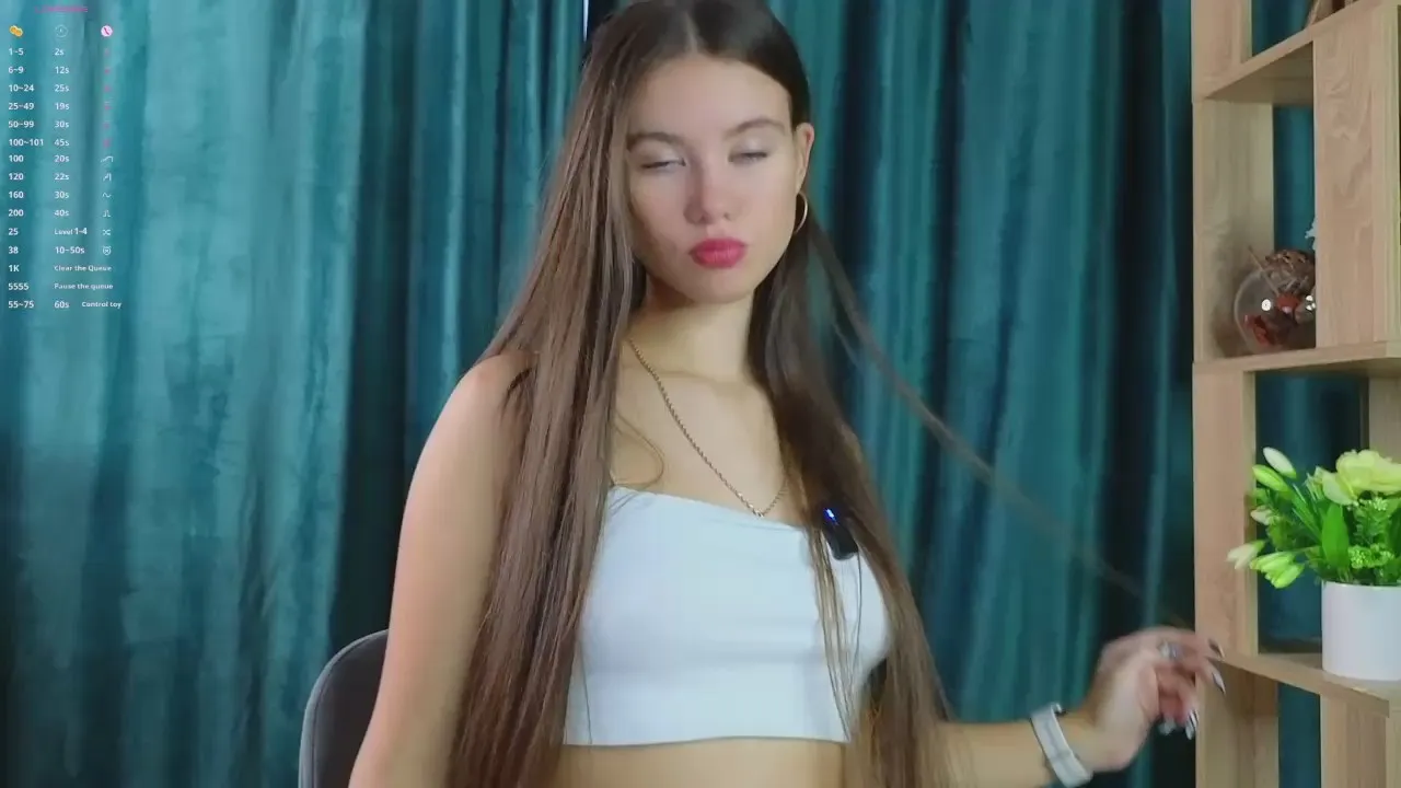 Offline LynneForster on Cam4