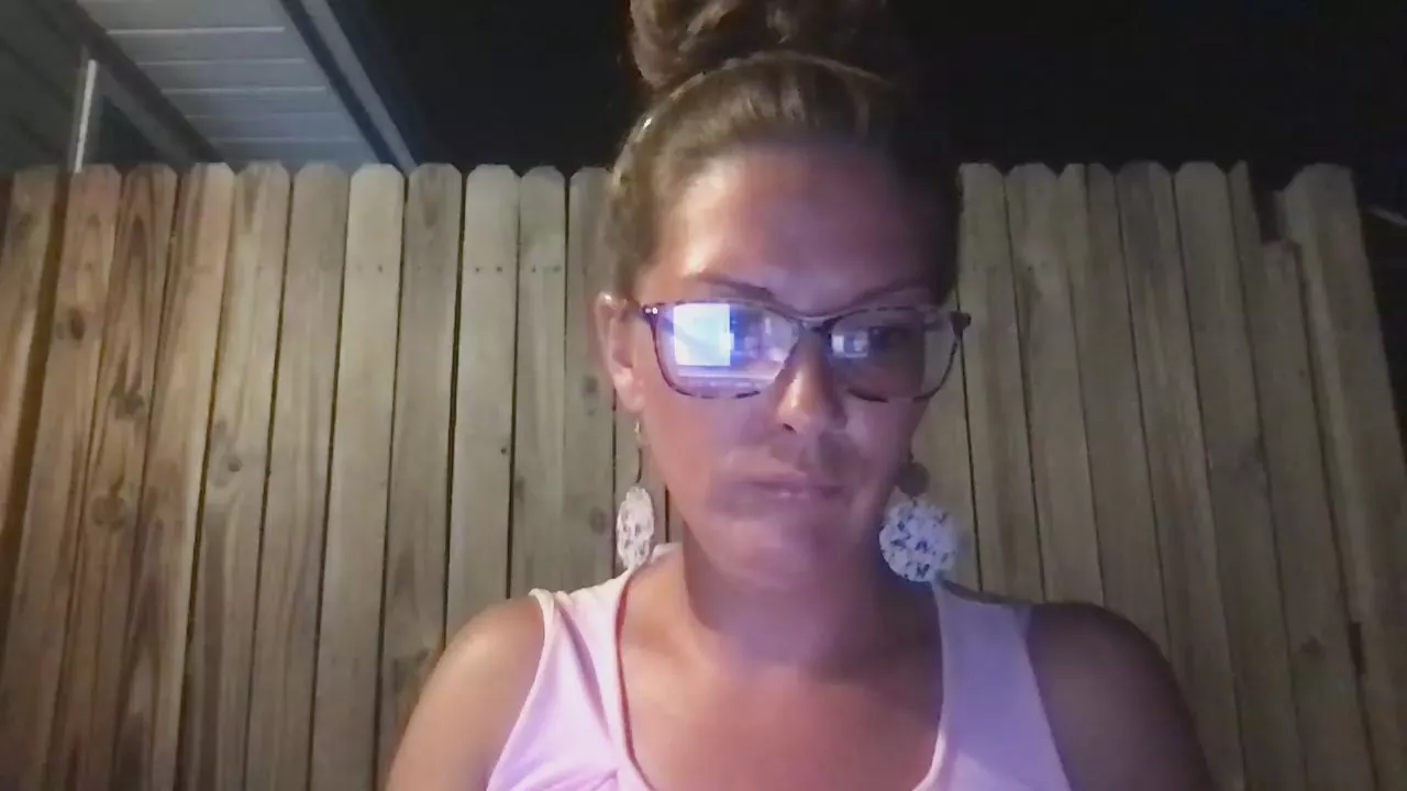 Offline Lynniexo on Cam4