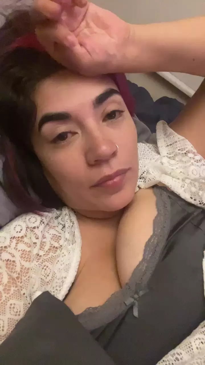 Madamepiaceri on Cam4 