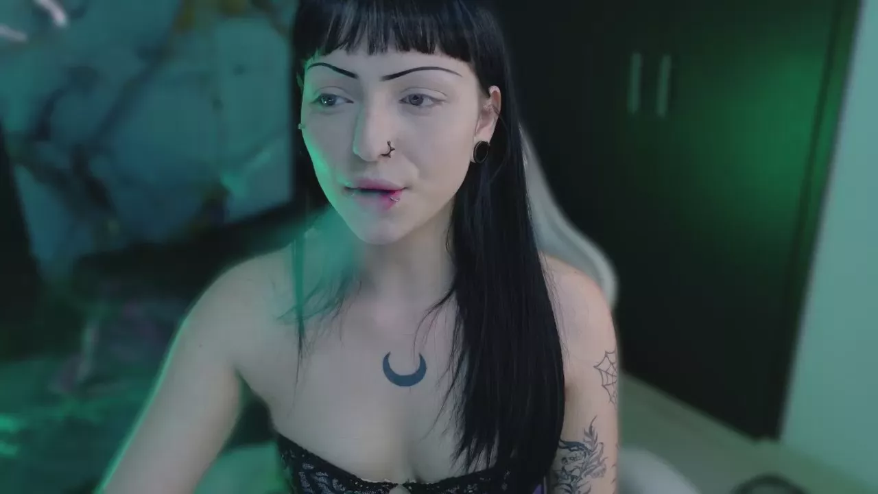 Offline madisonjackson on Cam4