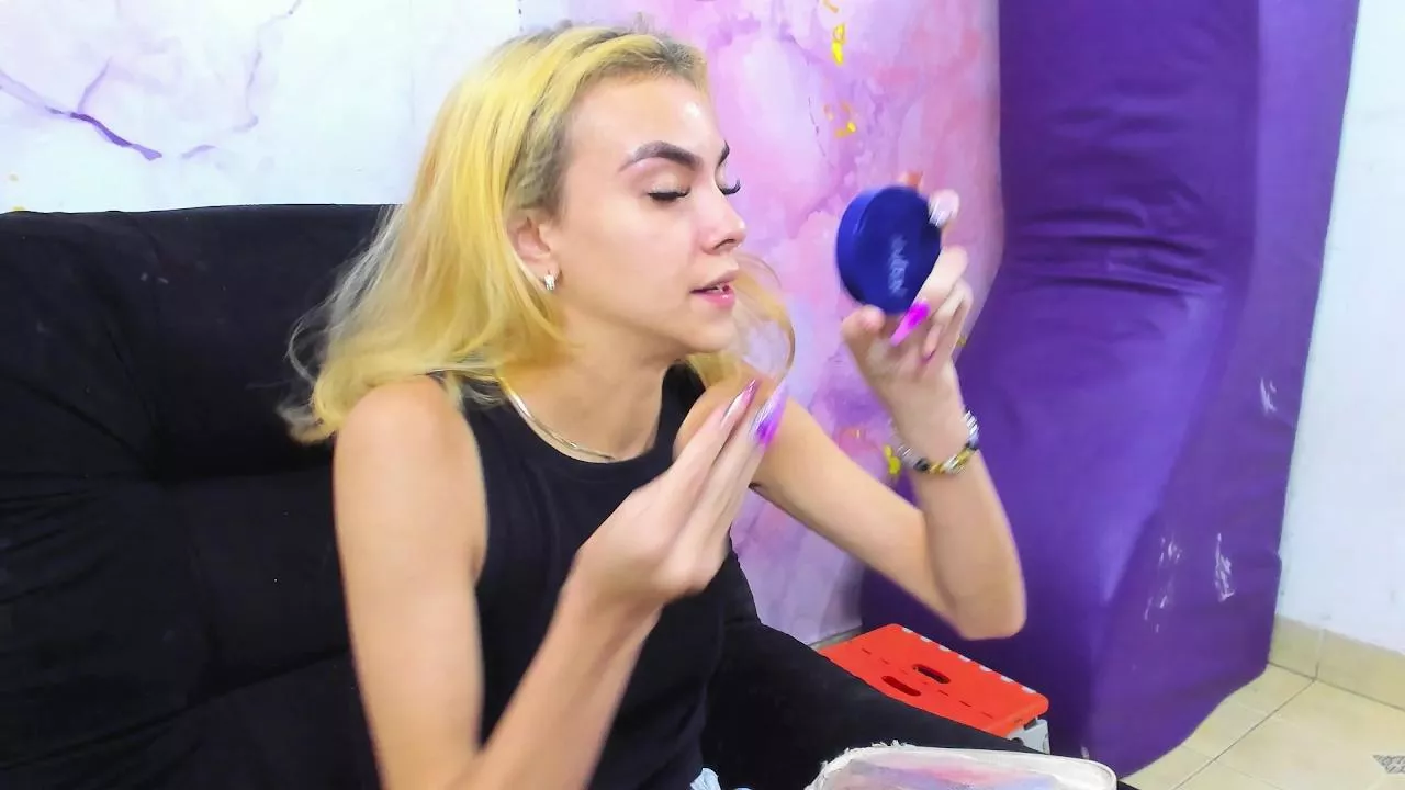 Offline Magic_gilrsexx on Cam4