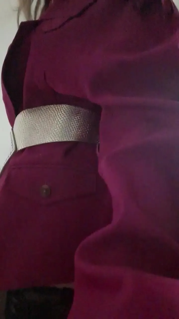 Offline Malika025 on Cam4