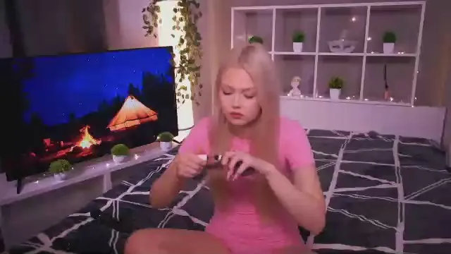 Offline MalindaBaughey on Cam4