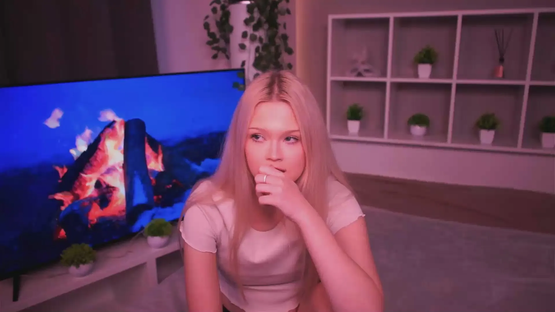 Offline MalindaBaughey on Cam4