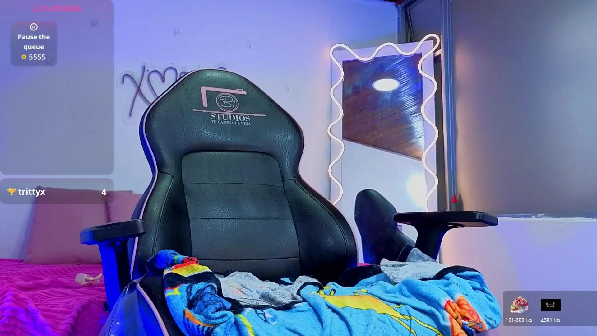 Offline Malory_tay on Cam4