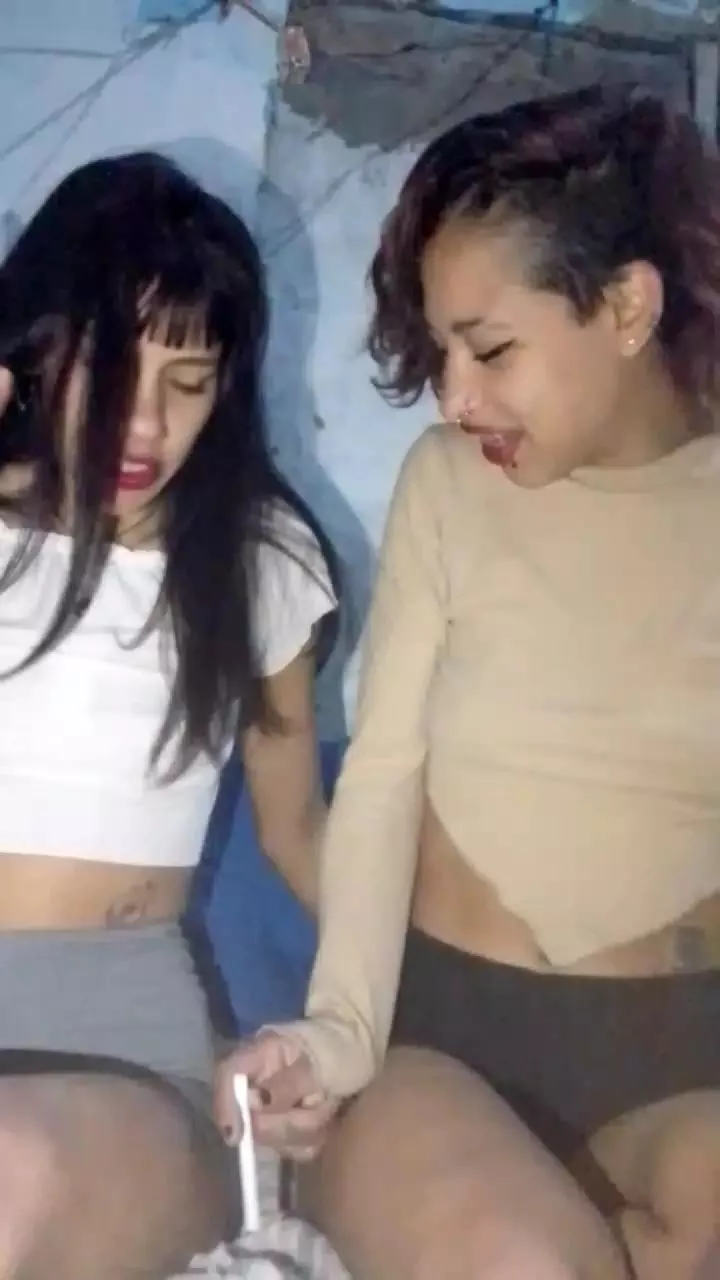 Offline manyu4 on Cam4