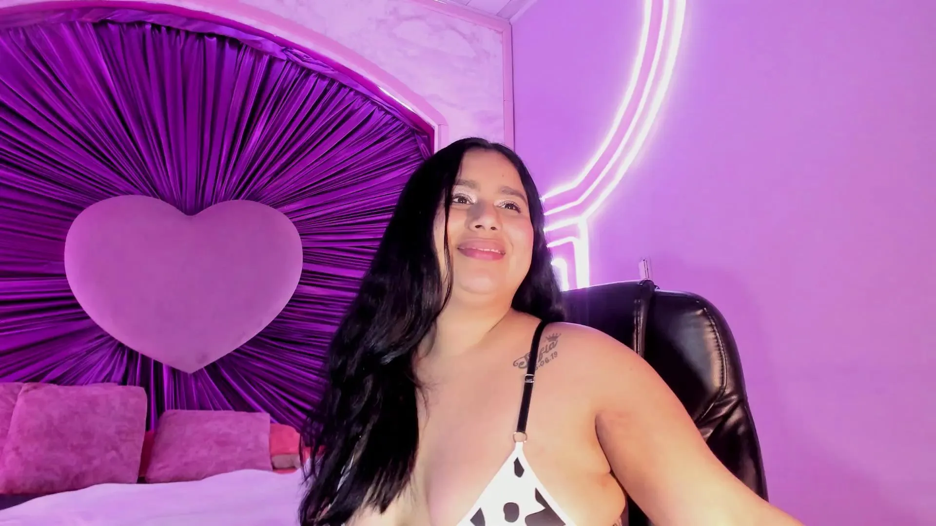 Cam4 Maralinette_ is Freechat Maralinette_ — #pussy #feet #masturbation #cum #anal #bigass #blowjob