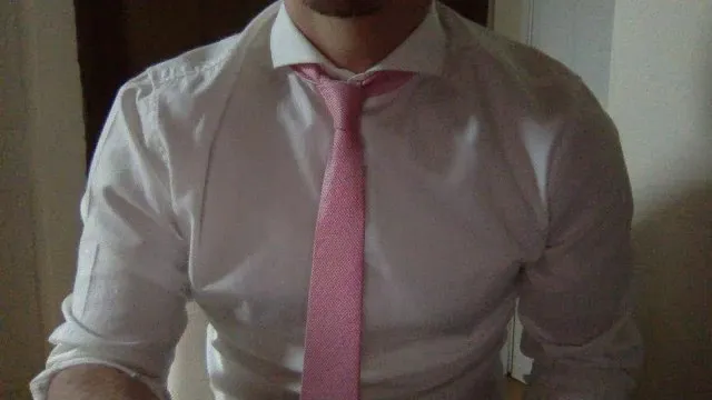 Offline marc_os_cum on Cam4