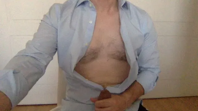 Offline marc_os_cum on Cam4