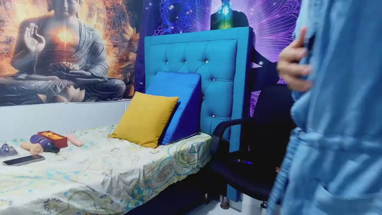 Offline marcelabell_ on Cam4