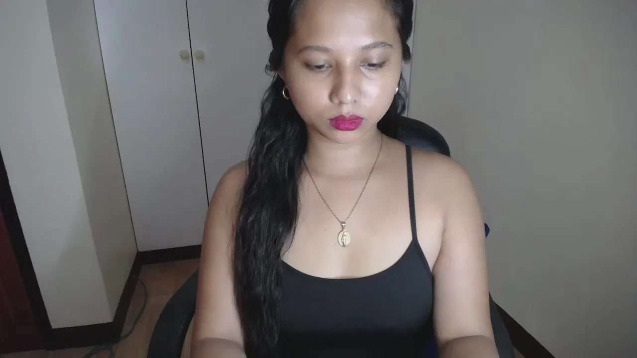 Offline Maria_stella on Cam4