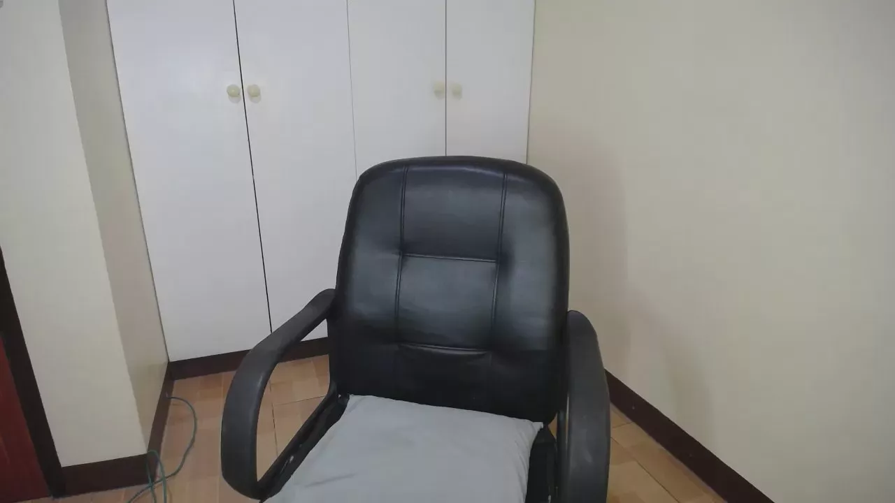 Offline Maria_stella on Cam4