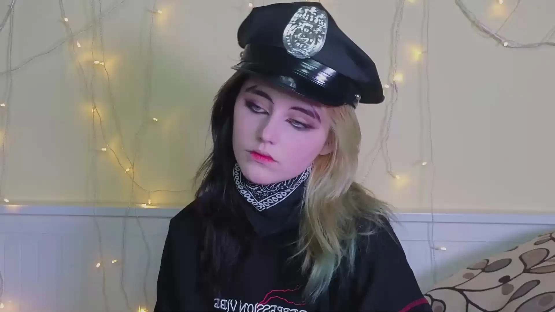 Offline MarianEdgin on Cam4