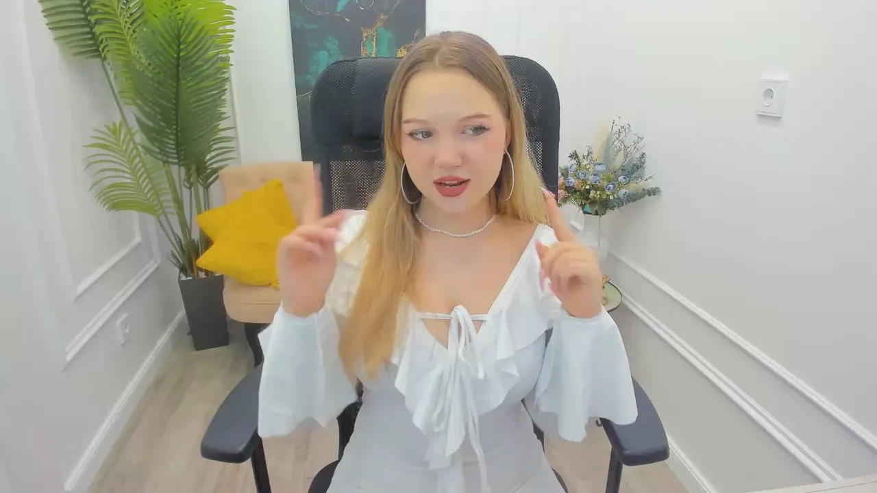 Offline MariaRobinsone on Cam4