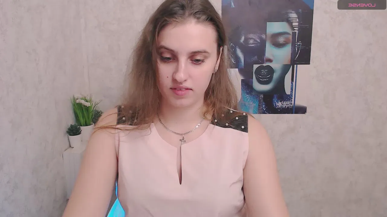 Offline MariaSmilee_ on Cam4