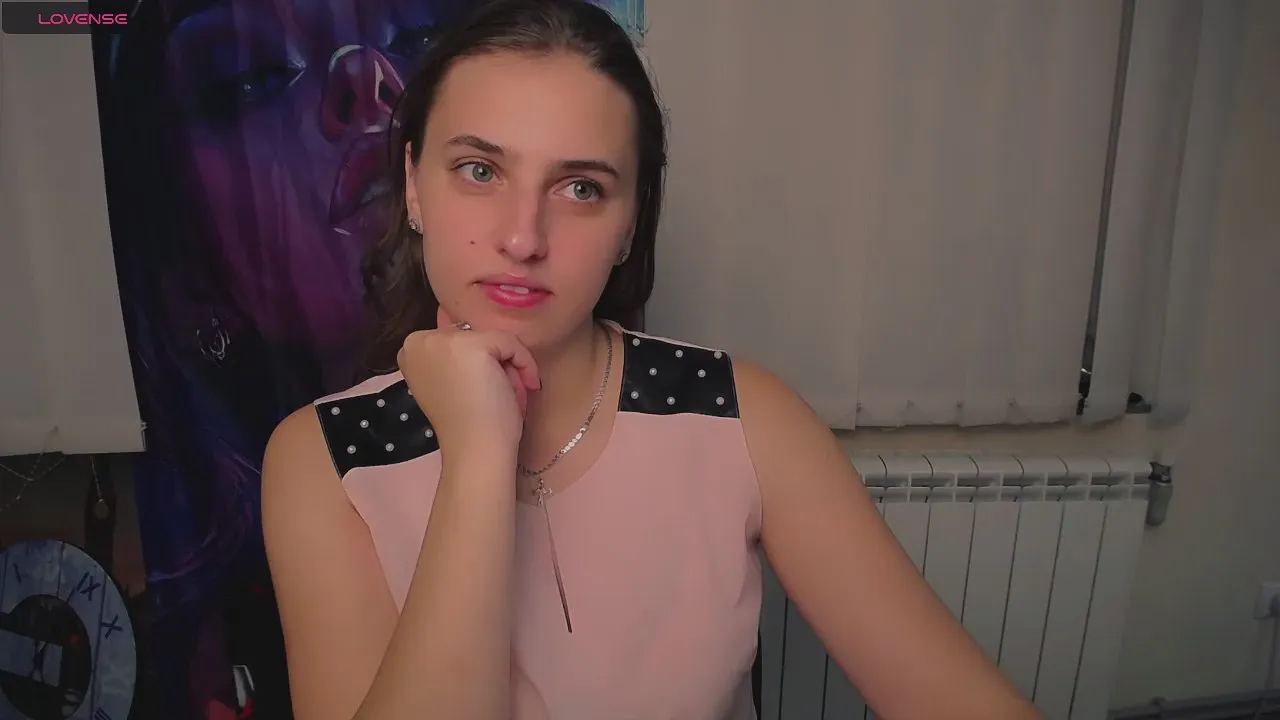 Offline MariaSmilee_ on Cam4