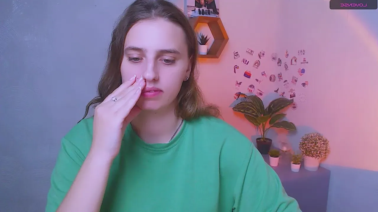 Offline MariaSmilee_ on Cam4