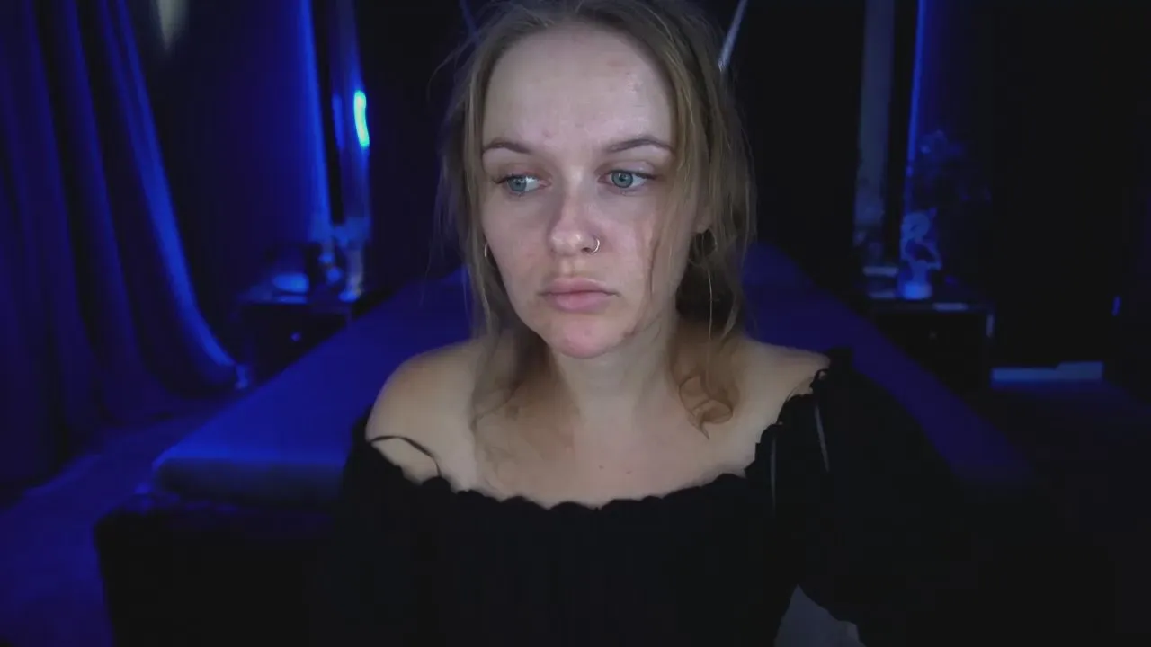 Offline MaribelRiverr on Cam4