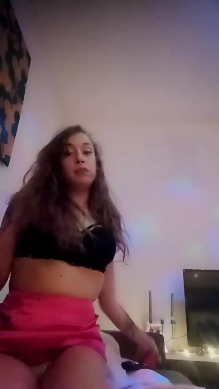 Offline marinabella_hot on Cam4