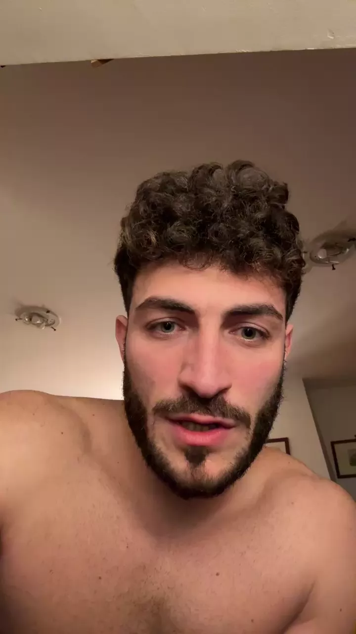 Offline Mark_ariete94 on Cam4