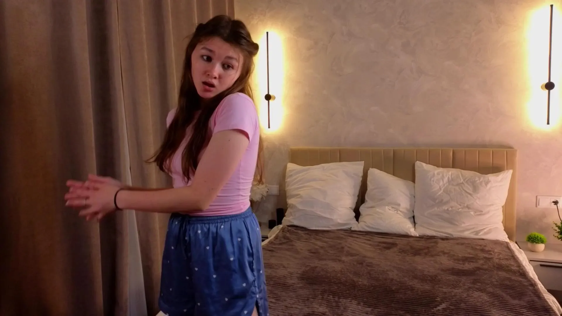 Freechat MarnieBialek on Cam4