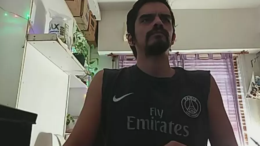 Offline martinllll on Cam4