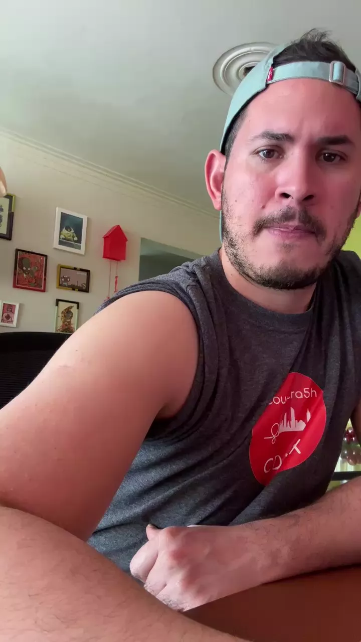 Offline masterrr0d on Cam4