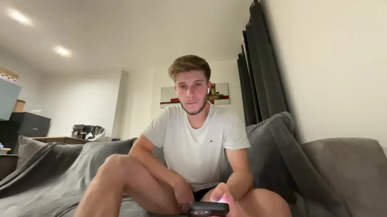 Offline Mechot72x on Cam4