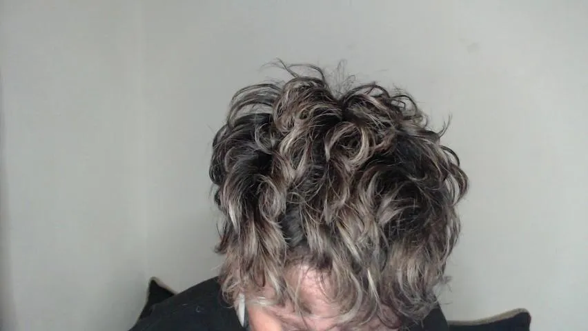 Freechat Megan222_ on Cam4