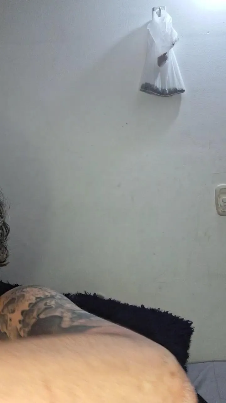 Freechat Megan222_ on Cam4