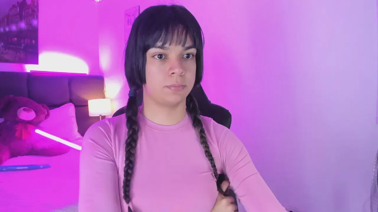 Offline Megan_Miles02 on Cam4