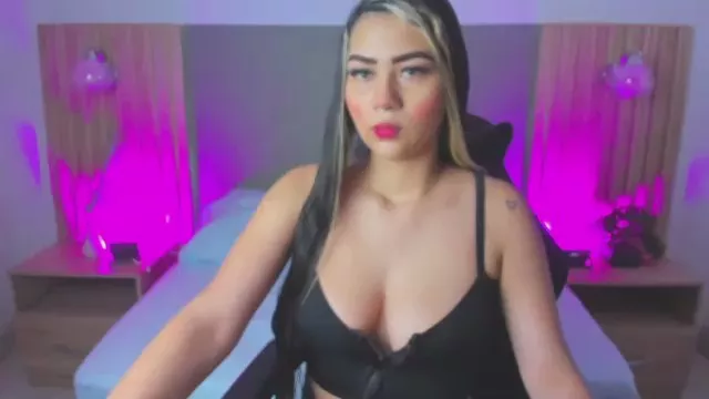 Freechat megan_rossee on Cam4