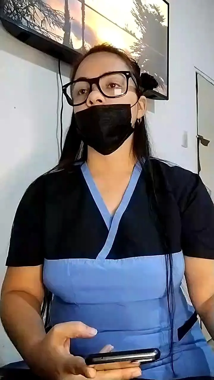 Offline MEGAN_X0 on Cam4