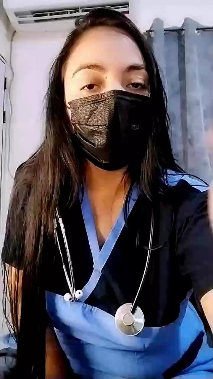 Offline MEGAN_X0 on Cam4