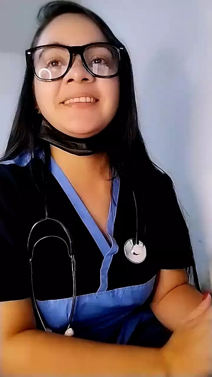 Offline MEGAN_X0 on Cam4