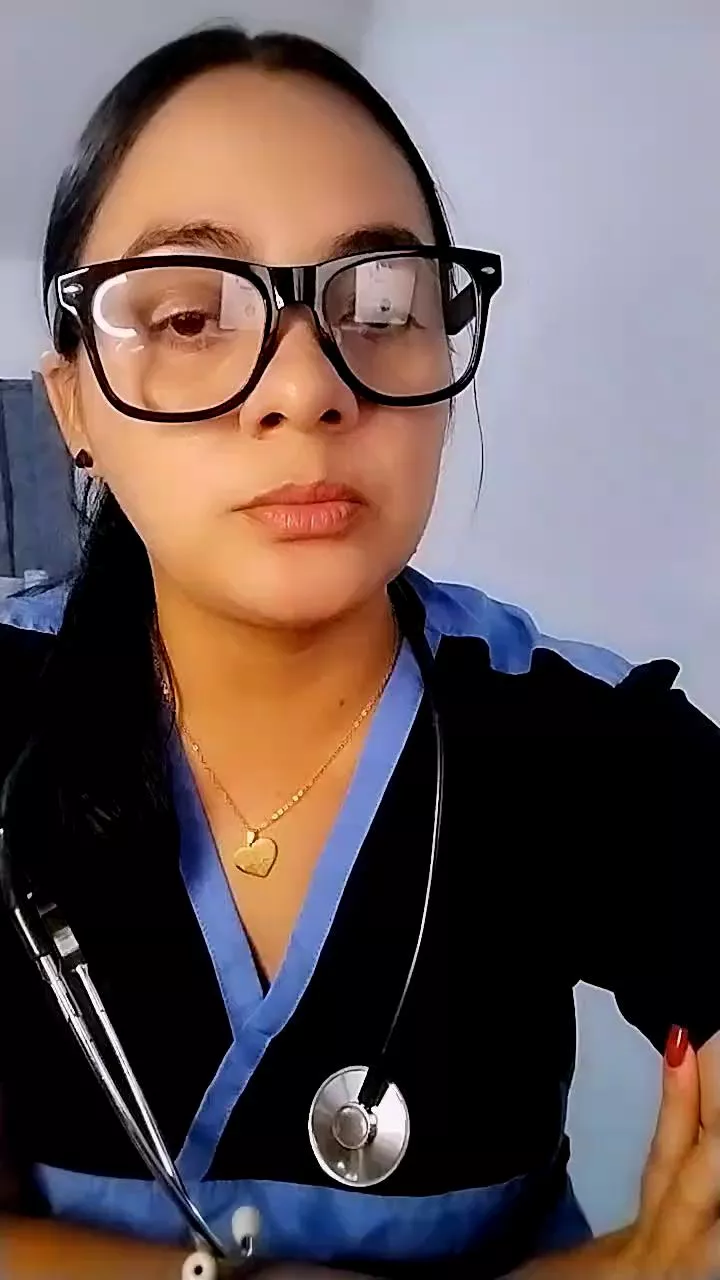 Offline MEGAN_X0 on Cam4