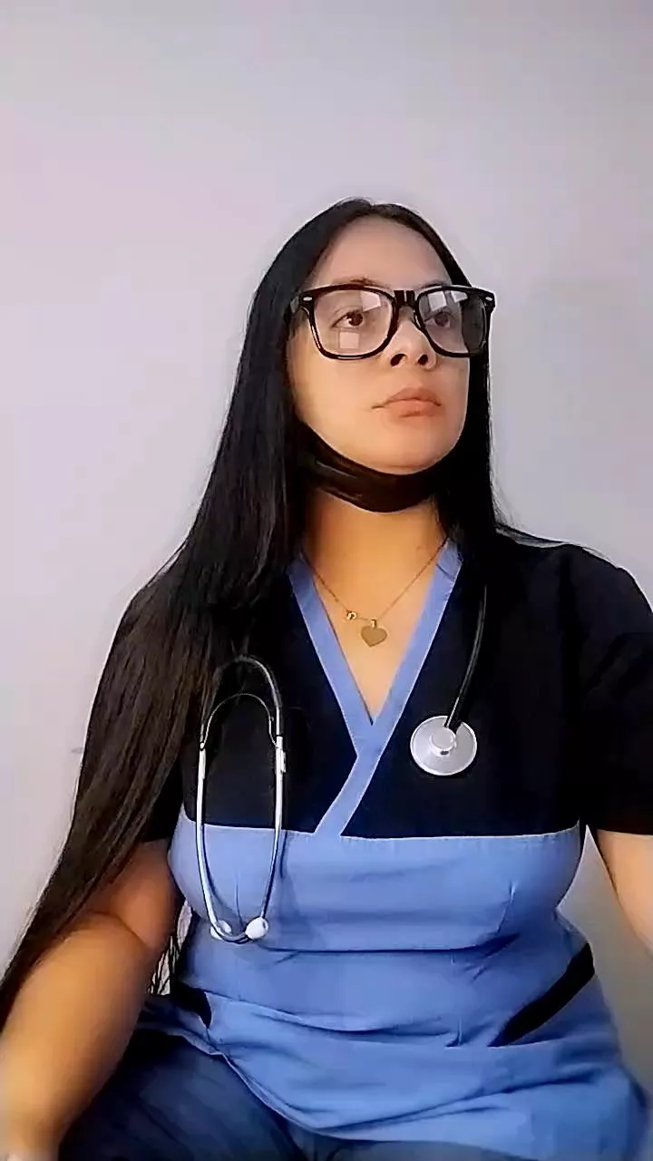 Offline MEGAN_X0 on Cam4