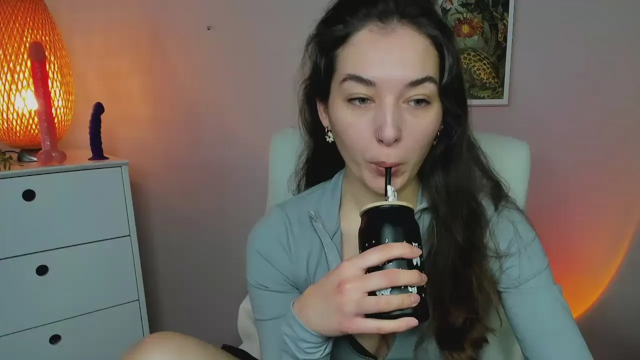 Offline MeganPleasure on Cam4