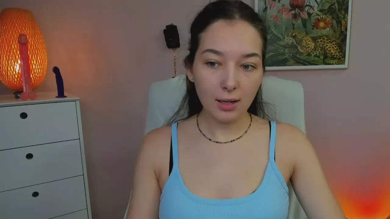 Offline MeganPleasure on Cam4