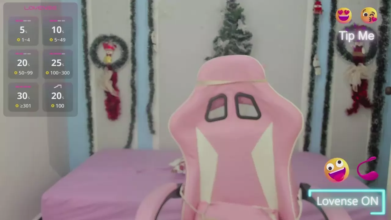 Freechat meganqueen2 on Cam4