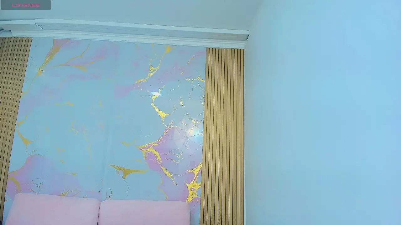 Offline MelaniePatton on Cam4