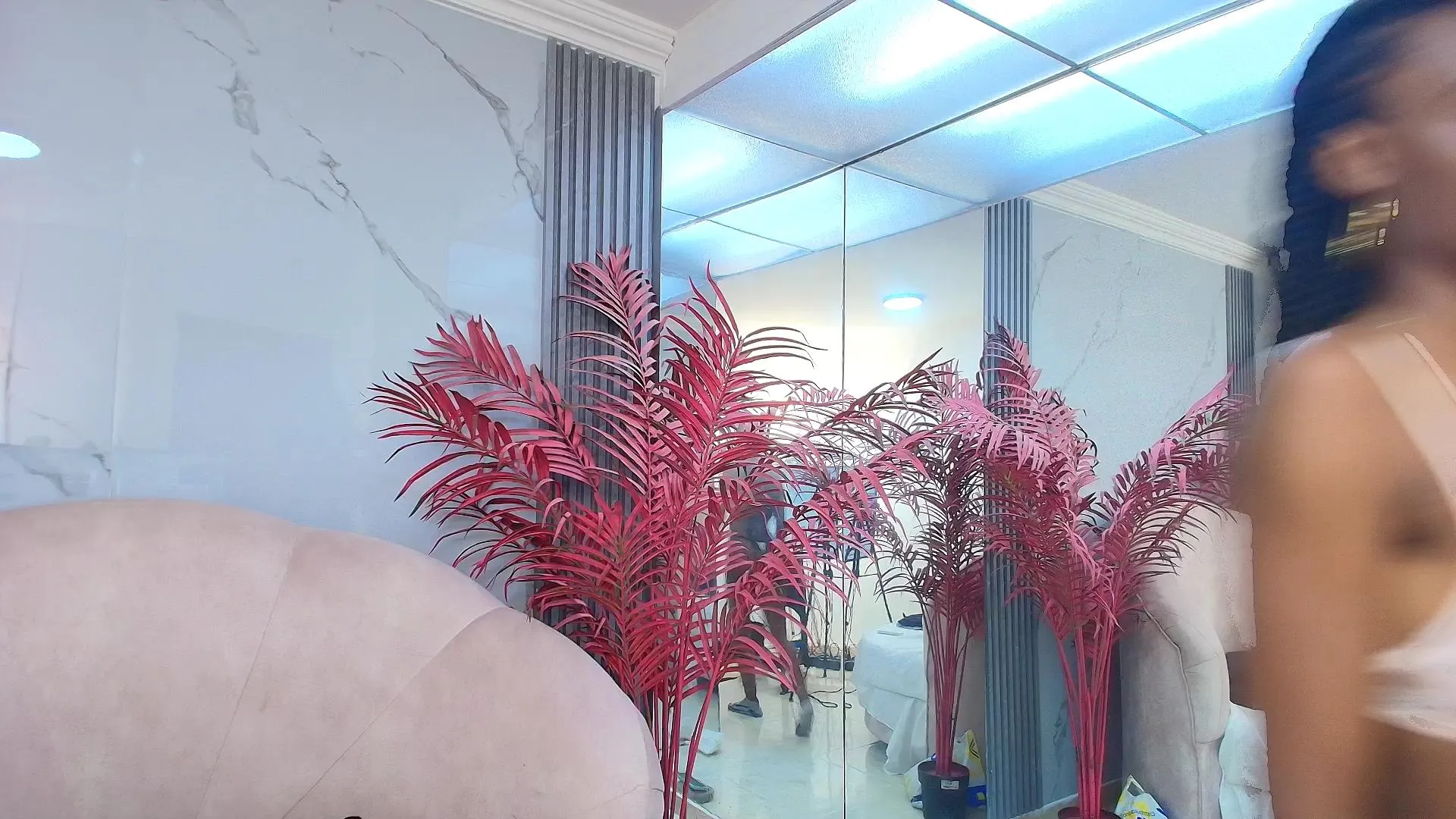 Offline MelaniePatton on Cam4