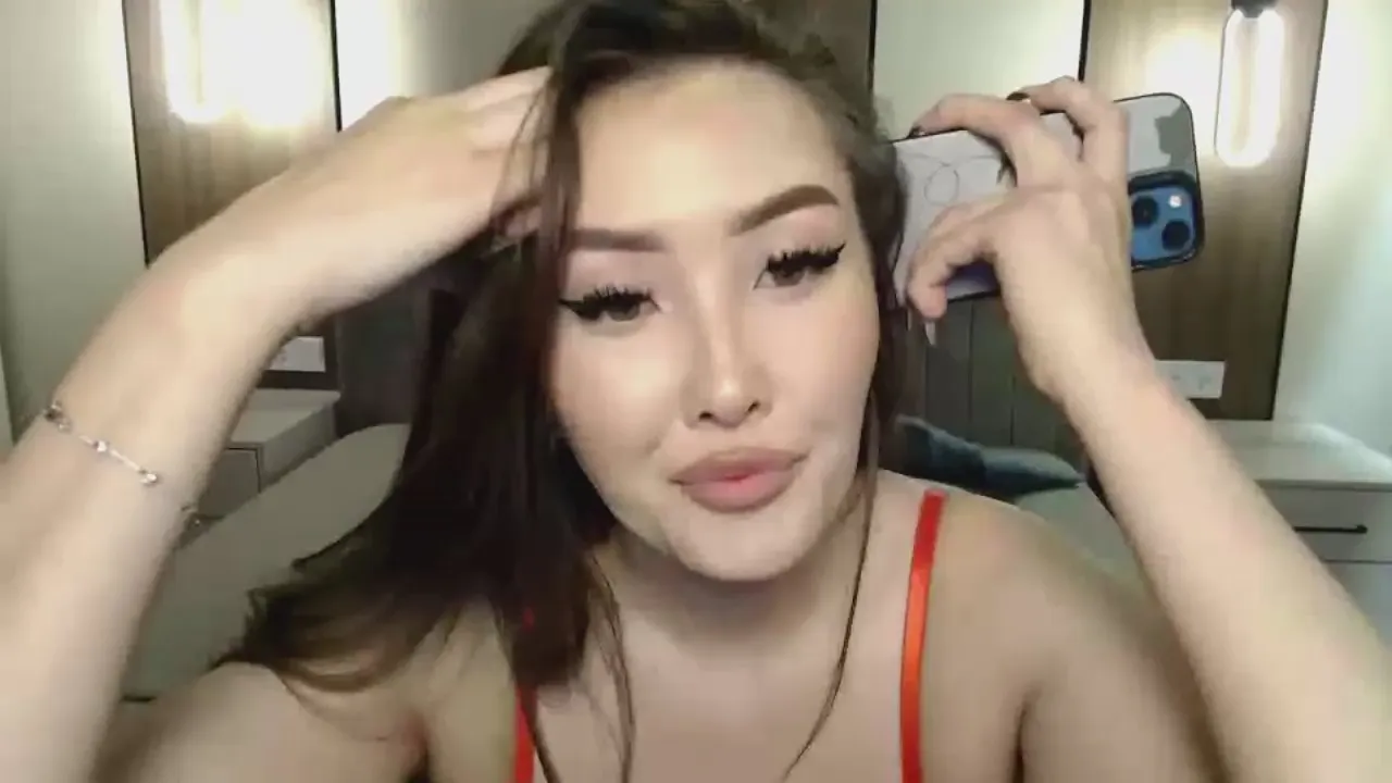 Offline MeloLili on Cam4