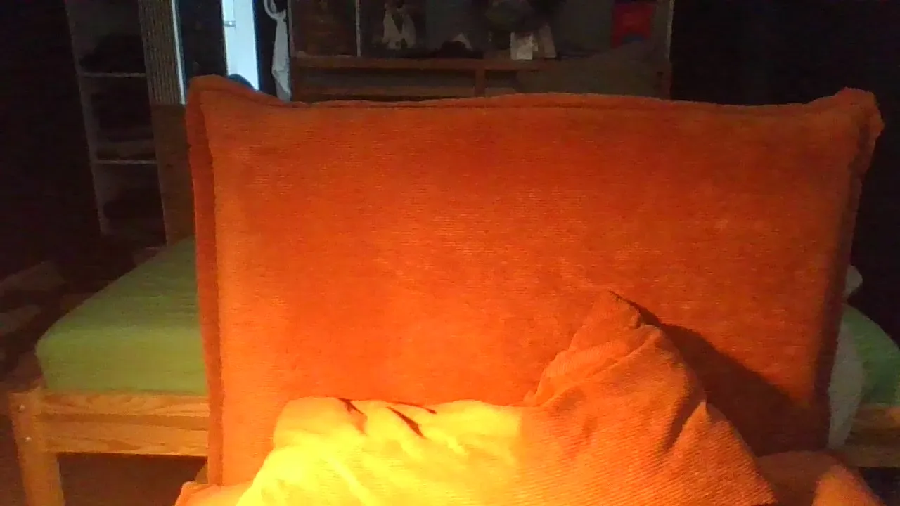 Offline Melonme on Cam4