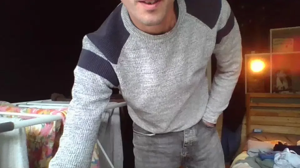 Offline Melonme on Cam4