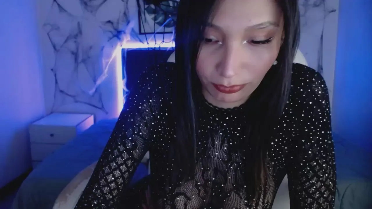 Offline mia_collens_ on Cam4