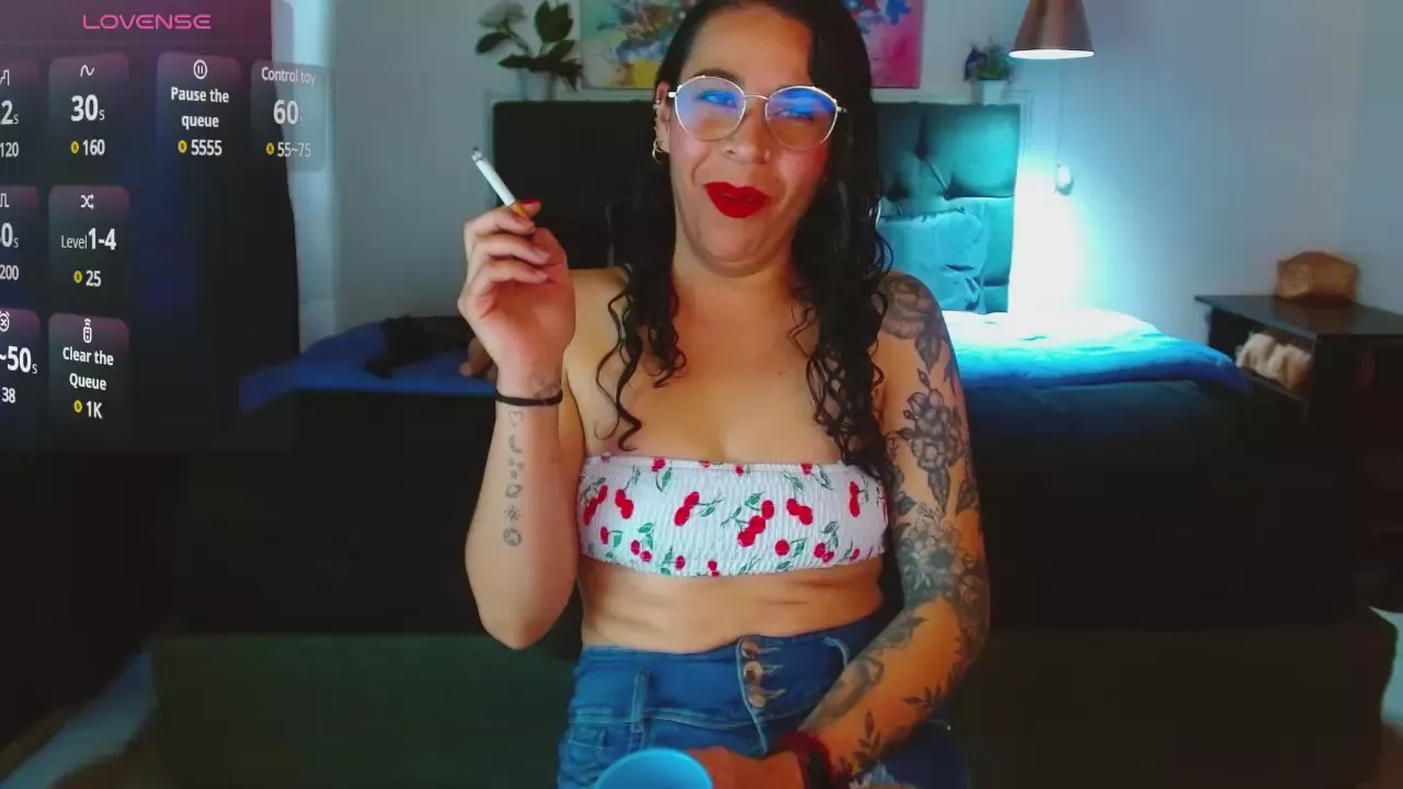 Offline mia_velvet1 on Cam4