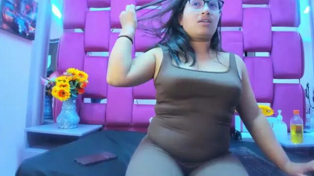 Offline Miaa_Smith on Cam4